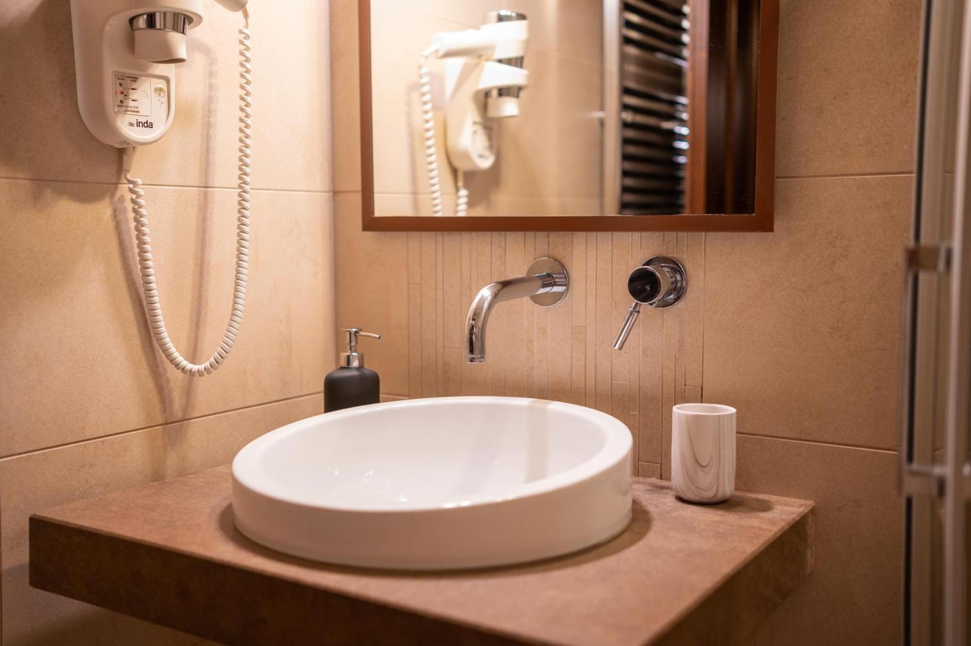 La Boheme Hotel Jýthio Eksteriør bilde